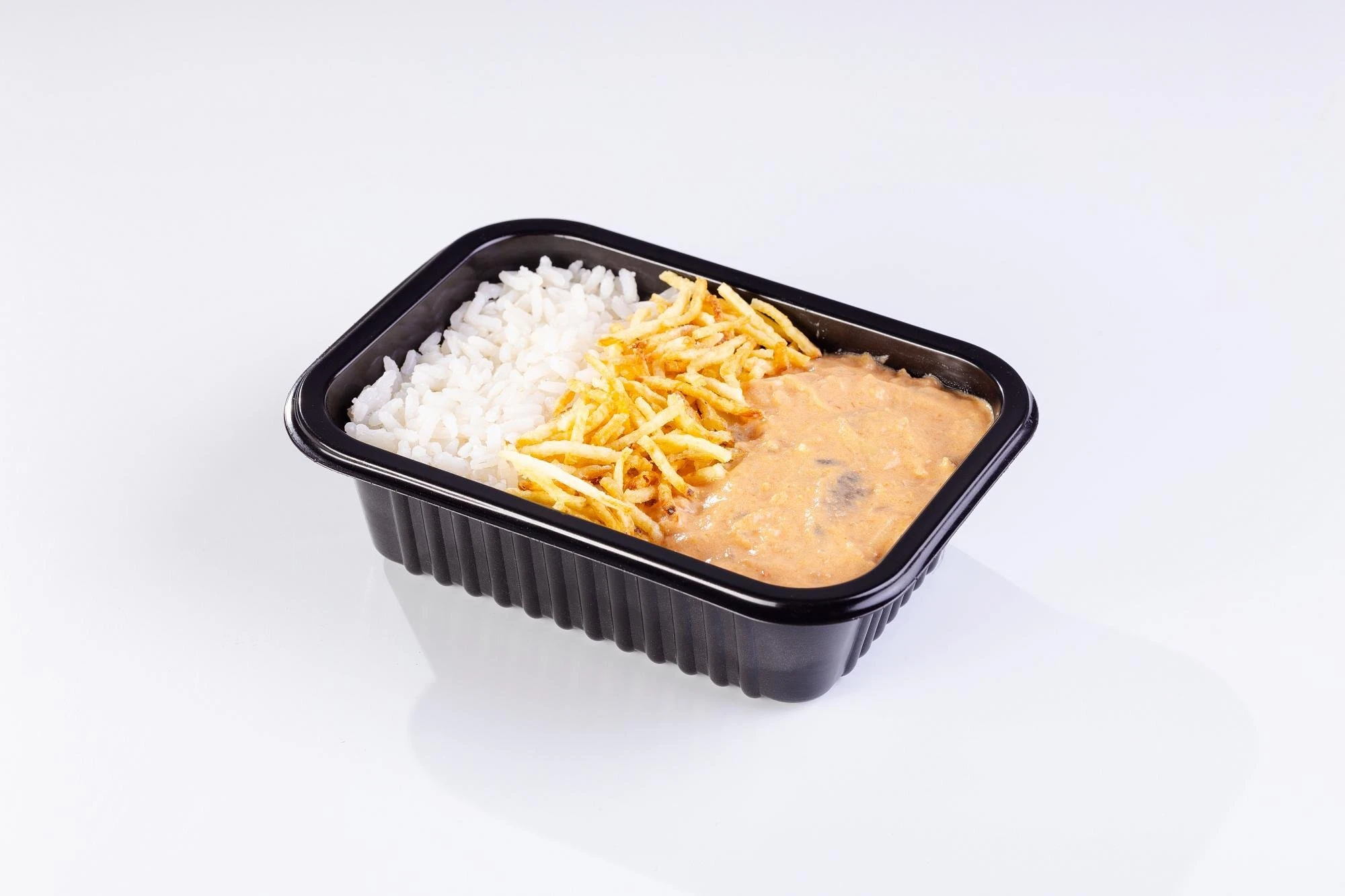 Marmita de Strogonoff de Carne com Arroz e Batata Palha Corada 300g